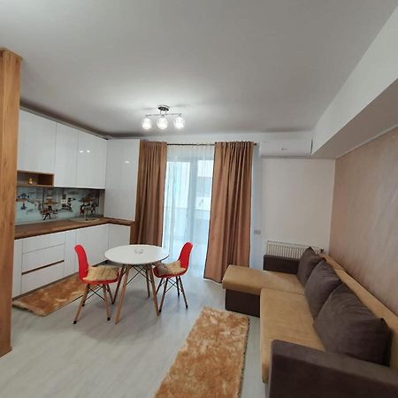 Listone' Apartment 12 Mamaia Nord ナボダリ エクステリア 写真