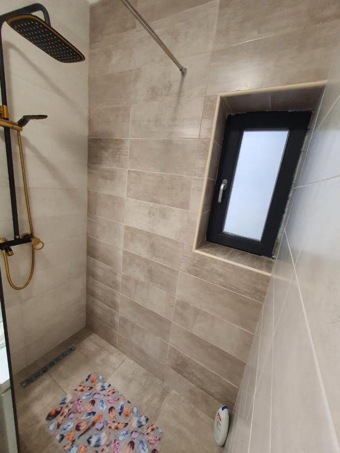 Listone' Apartment 12 Mamaia Nord ナボダリ エクステリア 写真